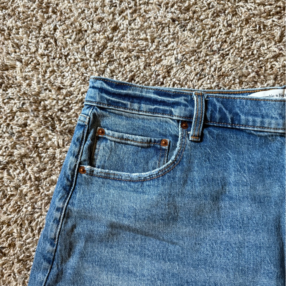 Rarely Worn Abercrombie & Fitch Jean Shorts 💞 - Picture 3 of 4